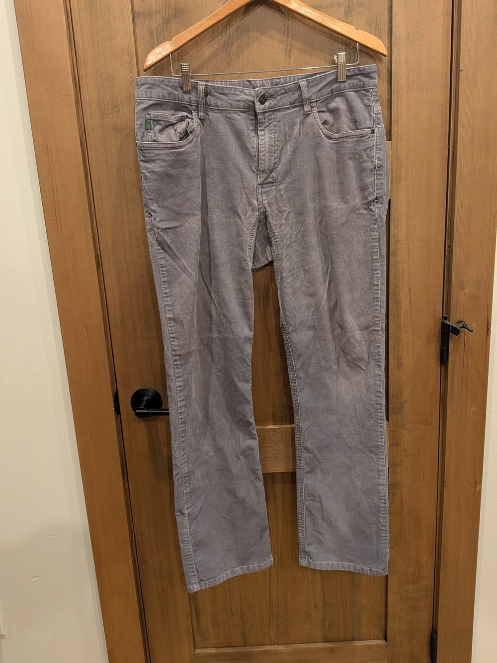 Stio Corduroy 35R